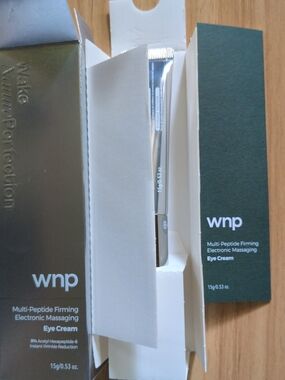 wnp Multi-Peptide Firming Eye Cream - Silver & Dark Green Packaging